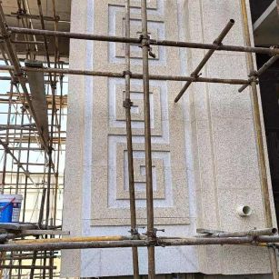 衡水 黄金麻花岗岩别墅外墙干挂回纹造型效果