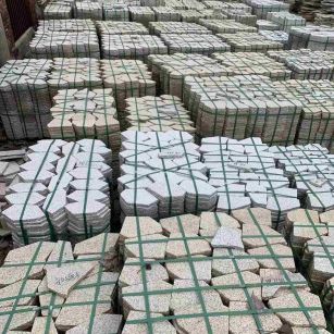 衡水 黄金麻白麻花岗岩荔枝面地铺石(冰裂纹)