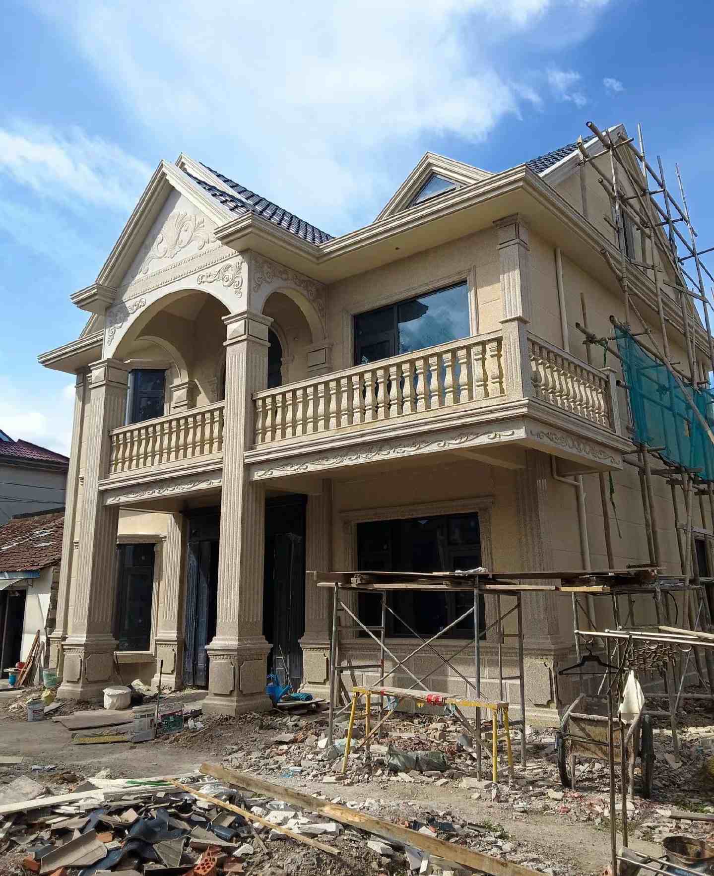 衡水 黄金麻花岗岩石材私人别墅雕花门楼柱阳台栏杆