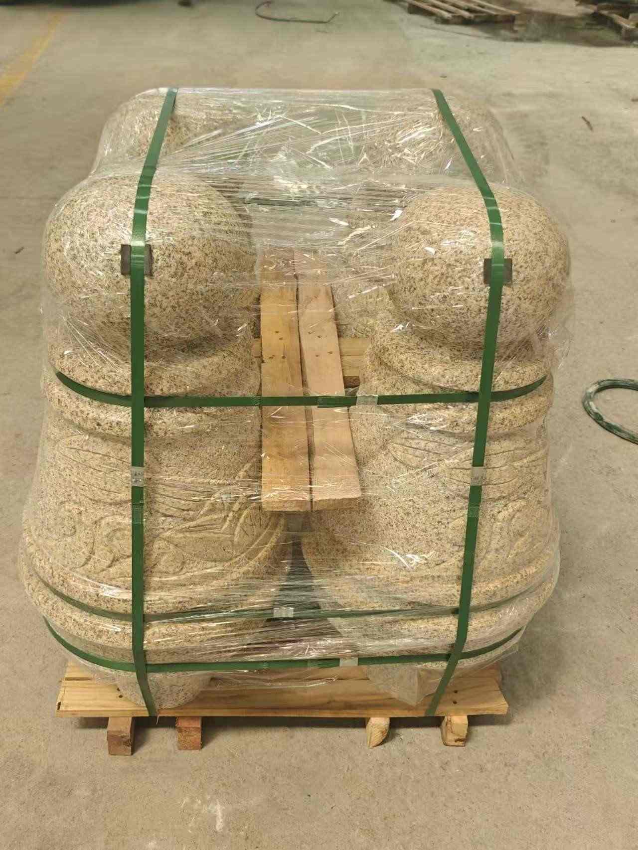 衡水 黄金麻异形定制雕花——棒棒糖挡车柱