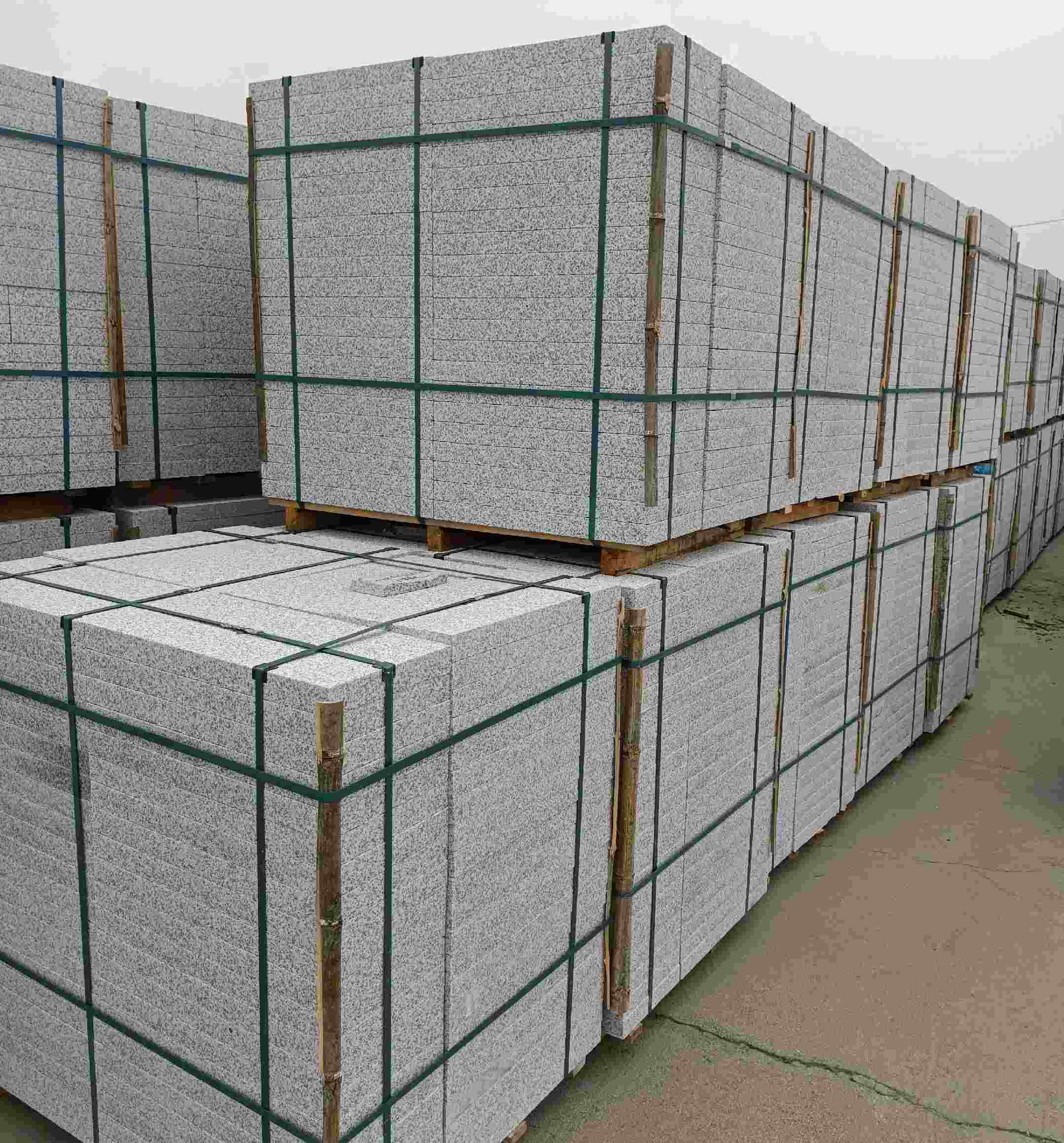 衡水 白麻花岗岩石材荔枝面地铺石（300*600*50）