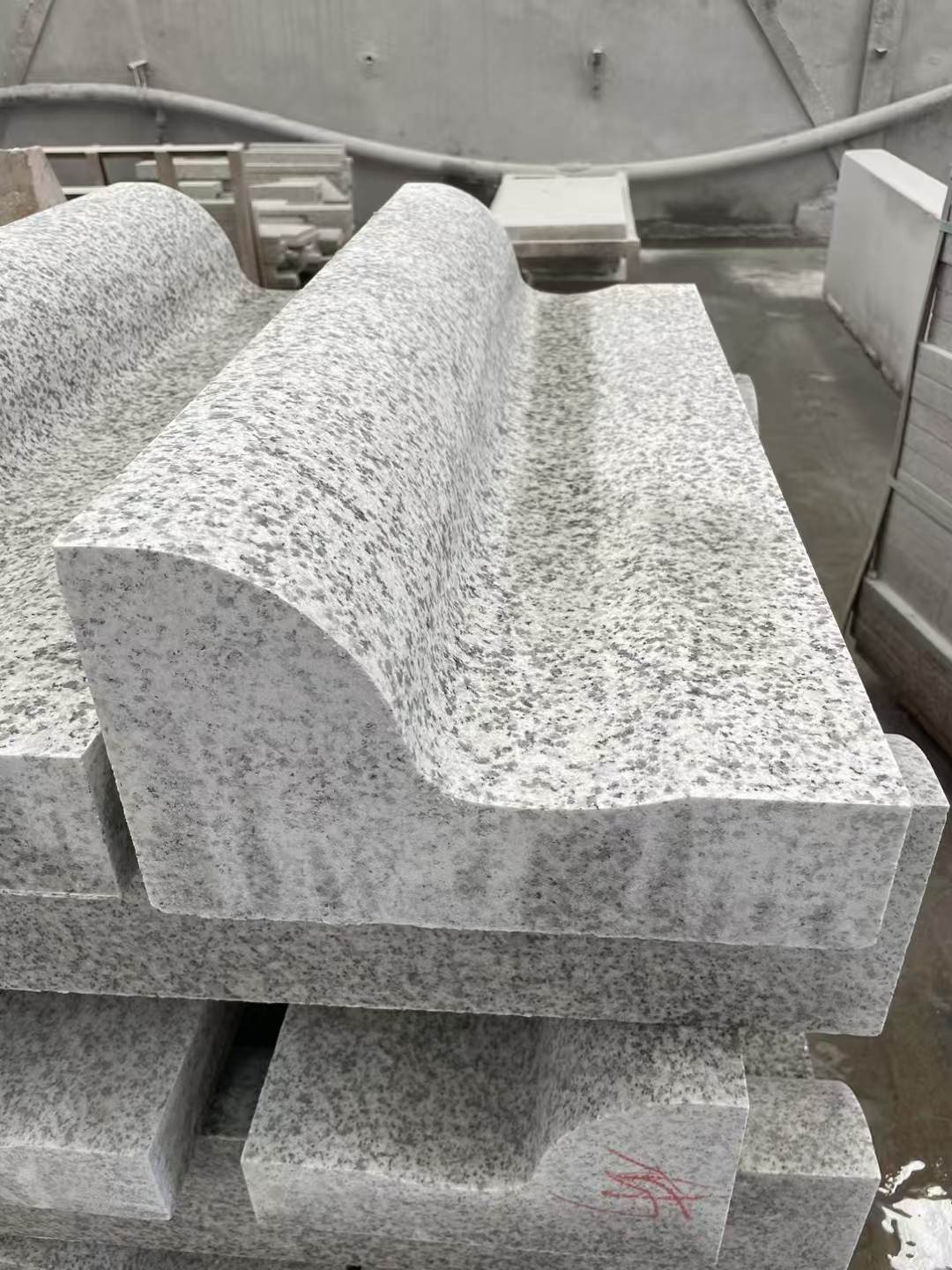 衡水 白麻花岗岩S型路沿石，路侧石，马路牙子等