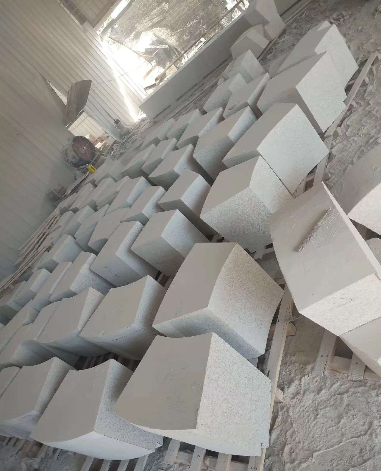 衡水 白麻花岗岩异形坐凳